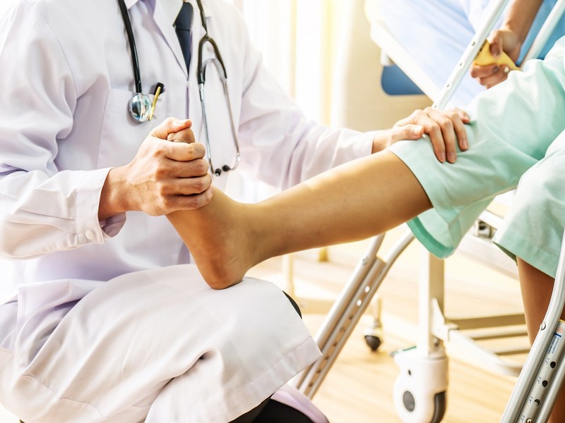 Houston Knee Injury Doctor Providing Advanced Treatment Options