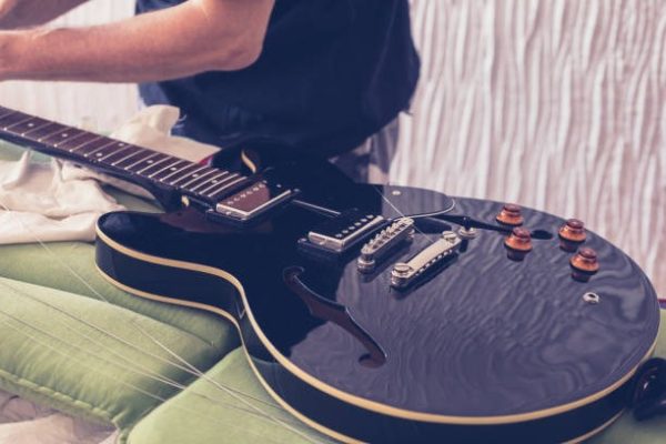 Best Practices Included in online guitar setup course