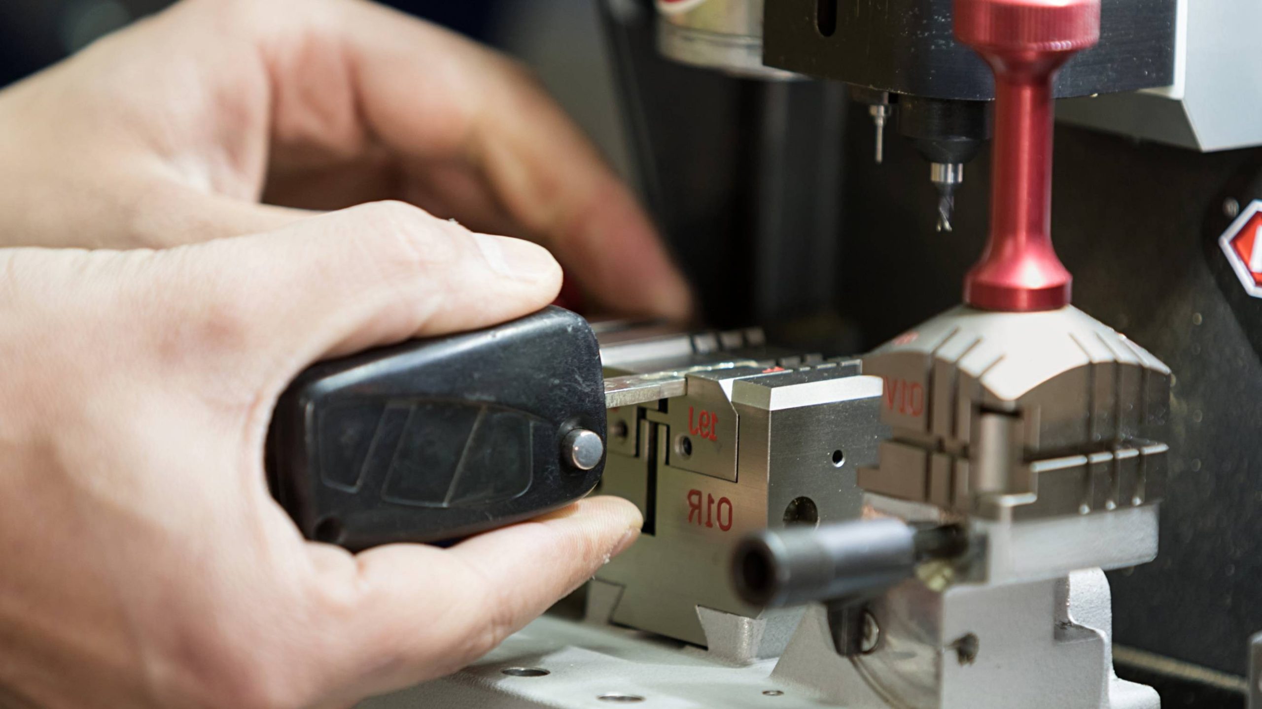 Fast and Reliable Car Key Solutions from an Auto locksmith in Coalville